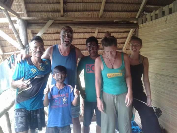 Orangutantreksumatra & Lovely Jungle Lodge Only Book If You Are Treking With Us ブキットラワン エクステリア 写真