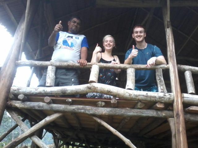Orangutantreksumatra & Lovely Jungle Lodge Only Book If You Are Treking With Us ブキットラワン 部屋 写真