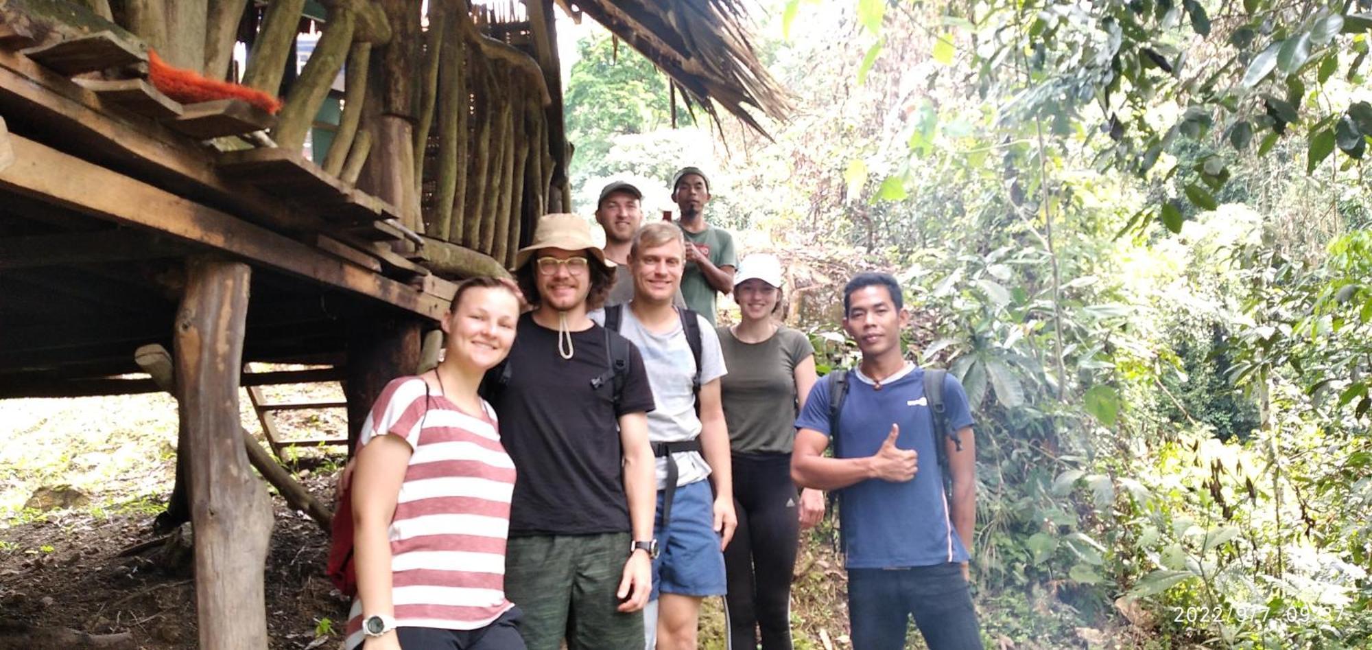 Orangutantreksumatra & Lovely Jungle Lodge Only Book If You Are Treking With Us ブキットラワン 部屋 写真